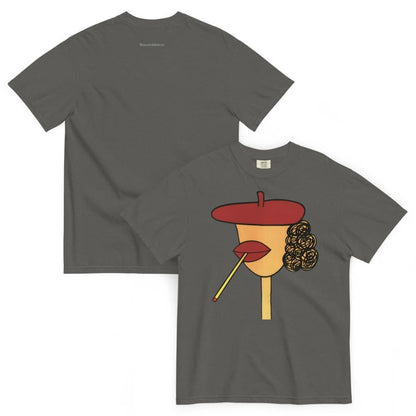 Pepper-gray t-shirt with a graphic design of a face wearing a red beret and smoking a cigarette on a white background.
